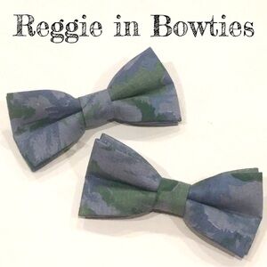 Pet Bowtie in Blue & Green